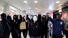 홍콩 쇼핑몰서 ‘中 보따리상 반대’ 주말집회