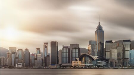 중국 전직 고위 경제관료 과거 발언 재조망 “홍콩의 특별지위, 대체 불가능”