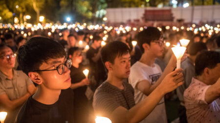 금지된 홍콩 톈안먼 31주기 추모 집회, 온라인 촛불로 확산