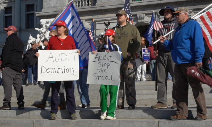 11 월 14 일 펜실베니아 해리스 버그의 키스톤 주에서 선거 부정에 주의를 환기하기 위한 집회가 열렸다. | NTD