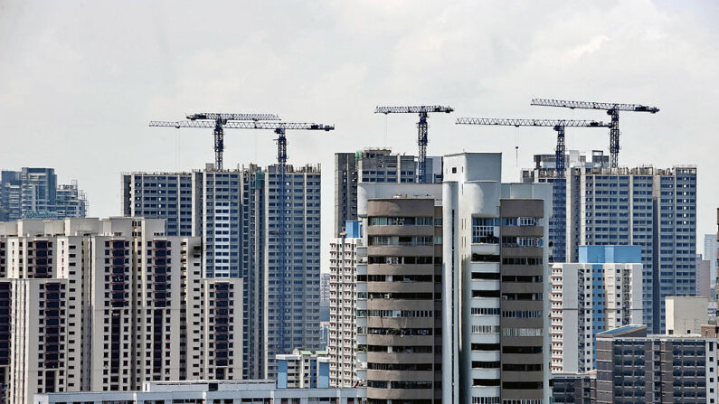 싱가포르 고층아파트 건설 | ROSLAN RAHMAN/AFP via Getty Images