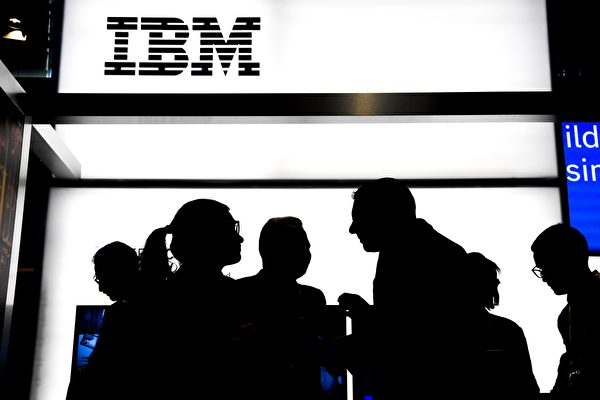 IBM은 최근 중국 내 연구기관인 중국연구원을 폐쇄했는데, 이는 IBM의 연구기관의 철수를 공식화한 것이다. | ALAIN JOCARD/AFP via Getty Images