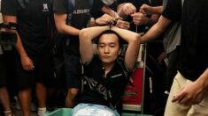“날 때려라” 홍콩 시위대 도발했던 중공 환구시보 ‘기자’, 토사구팽 당했다