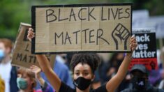 흑인차별 반대운동 ‘BLM’ 지부장 사퇴…“불편한 진실 목격”