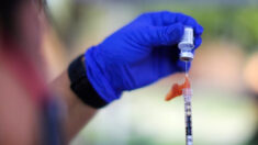 美 FDA 백신 자문위 “부스터샷 접종 반대…65세 이상만 권고”