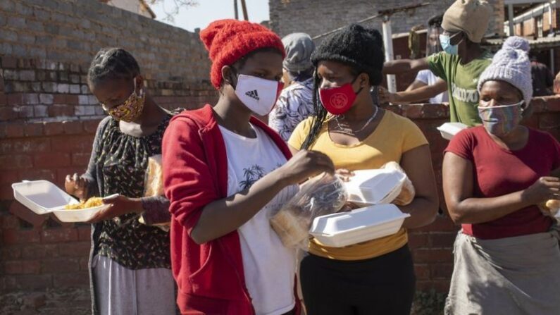 남아프리카 공화국 보건당국은 하우텡을 중심으로 신규 확진이 빠르게 늘고 있다고 전했다. | EPA/연합뉴스