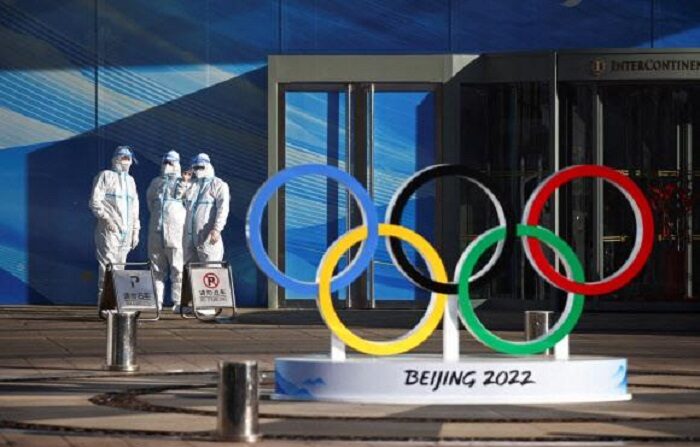 올림픽 개·폐막식이 열리는 베이징 국가경기장 인근 공사 현장 모습. | 연합