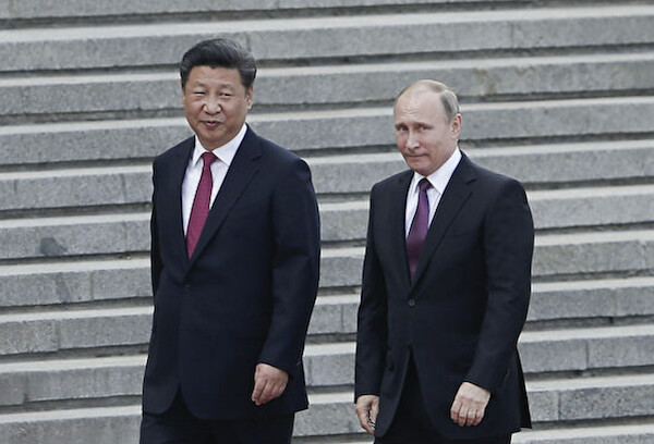 시진핑 중국 공산당 총서기(좌)와 블라디미르 푸틴 러시아 대통령(우) | Lintao Zhang/Getty Images