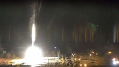 러시아군, 유럽 최대 우크라이나 원전 포격…“화재 발생”