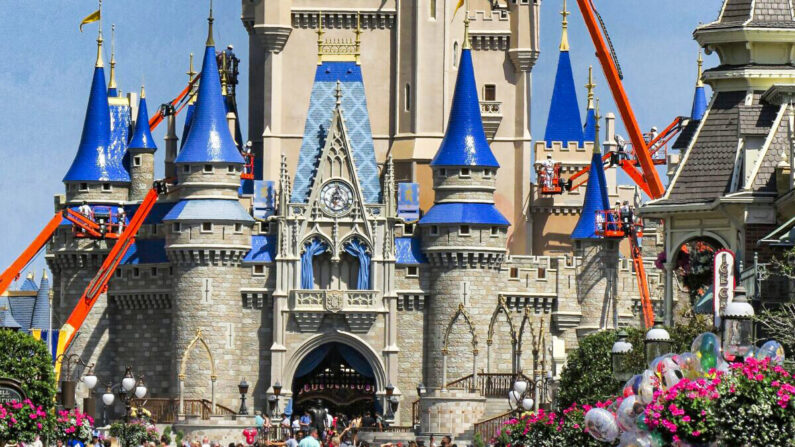 세계 최대 규모 테마파크인 미국 플로리다의 디즈니랜드 | Joe Burbank/Orlando Sentinel via AP, FIle/연합