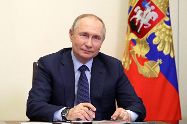 블라디미르 푸틴 러시아 대통령은 3월 31일(현지 시각) ‘비우호국’을 대상으로 4월 1일부터 러시아 가스 구매 대금을 러시아 통화인 루블화로 결제하도록 하는 대통령령에 서명했다. | Mikhail KLIMENTYEV/SPUTNIK/AFP