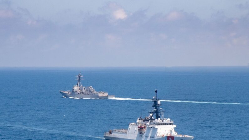 대만해협을 순시하는 미국 해군 제7함대 소속 군함. | 연합뉴스.
