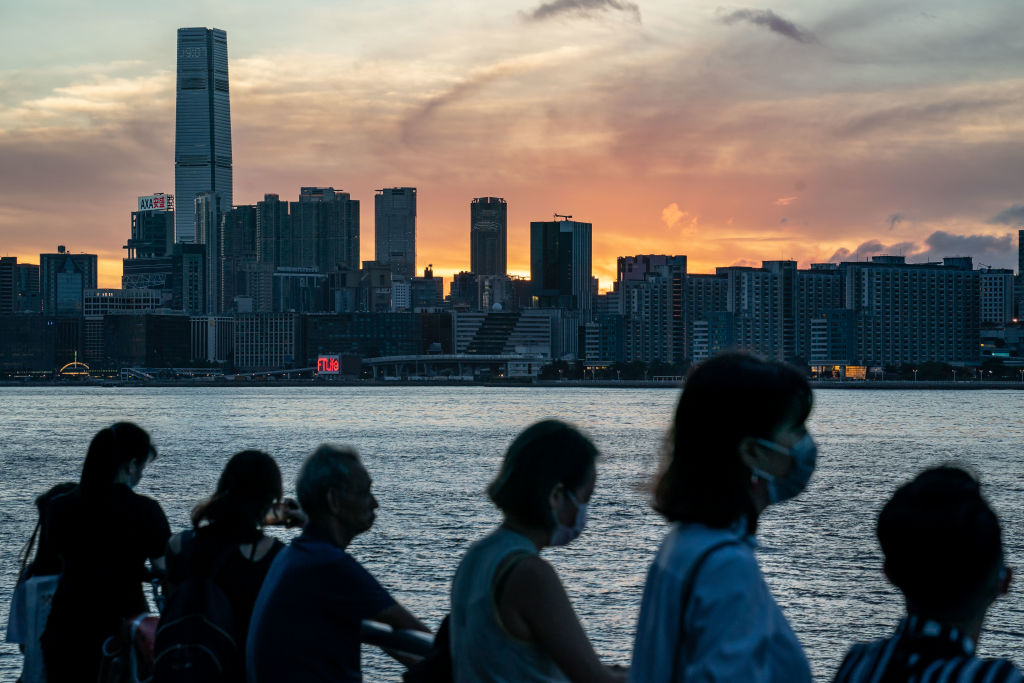 전문가 "홍콩 GDP 2분기 연속 마이너스, 경제 전망 어두워"