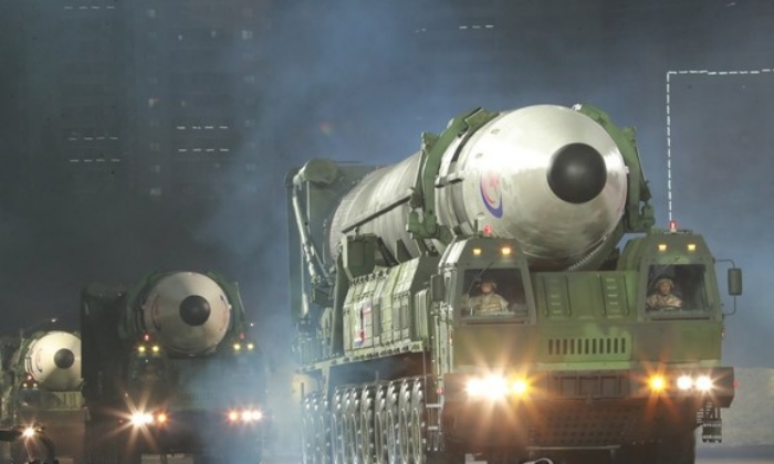 북한이 열병식에서 공개한 대륙간탄도미사일(ICBM) | 연합뉴스