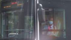 中 버스 운전사, 전자팔찌 착용…“개인정보침해·차별유발 우려”