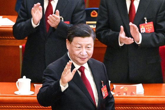 22.10.16 시진핑 중국 국가주석이 중국 베이징 제20차 중국공산당 전국대표대회(당대회) 개막식에 들어서고 있다 | 연합뉴스