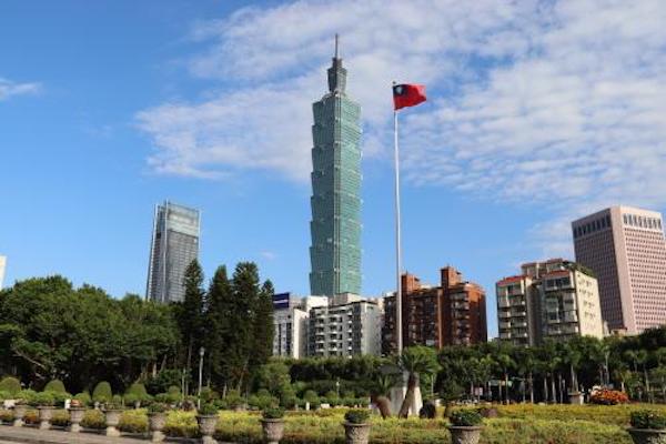 대만 타이베이의 랜드마크인 101빌딩과 중화민국 국기 청천백일기 | 연합뉴스