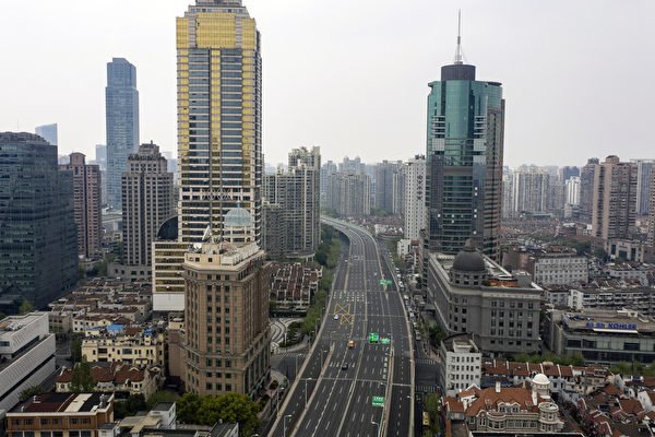2022.04.19 폐쇄된 상하이의 텅 빈 거리 | Qilai Shen/Bloomberg via Getty Images