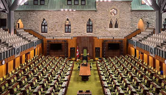 오타와 소재 캐나다 국회의사당의 하원 회의장 내부 | 위키피디아