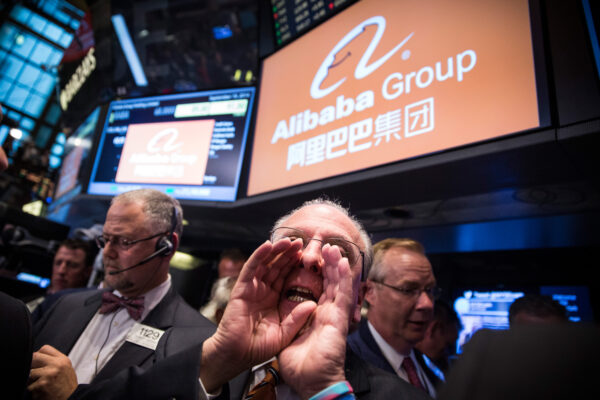 2014년 9월 19일, 알리바바가 뉴욕 증권거래소에 상장했을 때의 장면. | Andrew Burton/Getty Images