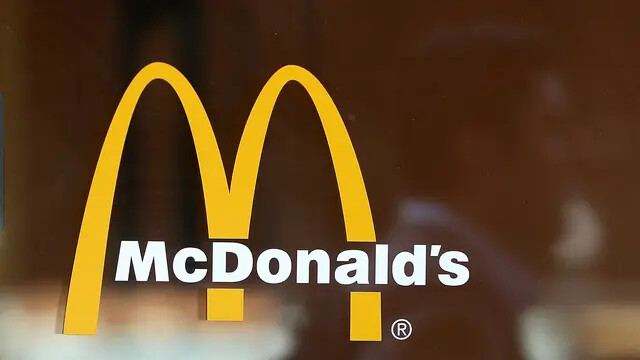 미국 일리노이주 오크 브룩의 한 맥도날드 매장에 이 회사 로고가 보인다. | Tim Boyle/Getty Images