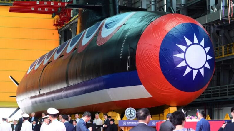 2023년 9월 28일, 대만 가오슝의 CSBC 조선소에서 열린 대만 최초의 자체 건조 방어형 잠수함인 하이쿤함 진수식 | Sam Yeh/AFP via Getty Images