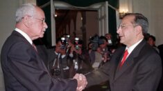 前 미국 대사, ‘쿠바 비밀요원’으로 밝혀져…美 정부서 40년간 활동