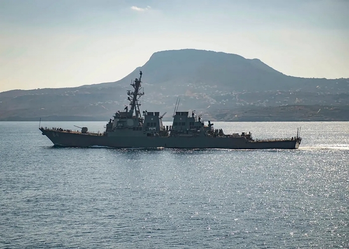 美 국방부 "美 군함·상선, 홍해서 공격받았다" 발표…확전 우려