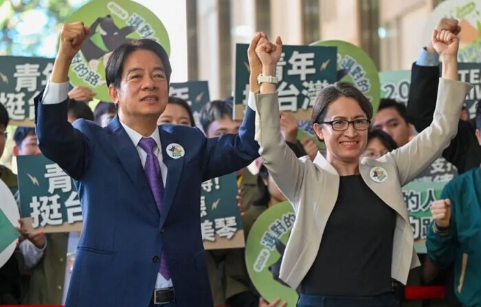 대만 집권당인 민주진보당(민진당) 라이칭더 총통 후보(왼쪽)와 샤오메이친 부총통 후보 | Sam Yeh/AFP via Getty Images