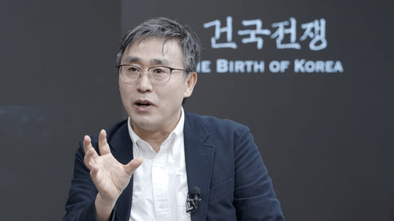 다큐멘터리 영화 '건국전쟁'의 김덕영 감독 | 에포크타임스