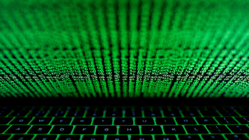 중국 공산당과 연계된 해커 그룹이 각국 수백만 명을 위협하는 사이버 스파이 공작을 벌여온 것으로 의심된다. 사진은 사이버 공간 이미지.  | REUTERS/연합뉴스