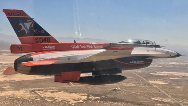 미군의 AI F-16 전투기와 유인 F-16 간 공중전 시험 | 연합