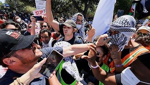 미 UCLA 대학서 친팔레스타인·친이스라엘 시위대 충돌 | 로이터/연합