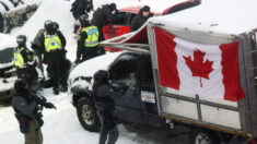 캐나다 ‘자유 호송대’ 시위대 해산 “경찰 샌드백 될 순 없어”