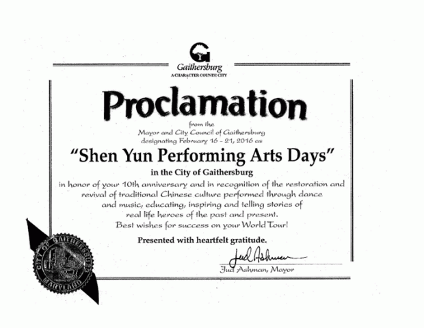 저드 아쉬(Jud Ashman ) 메릴랜드 주 게이더스버그시 시장은 션윈에 표창장을 수여함과 동시에 2016년 2월 16일부터 21일까지를 게이더스버그시 ‘션윈공연 예술의 날(ShenYun Performing Arts Days)’로 정했다. (대기원자료사진)